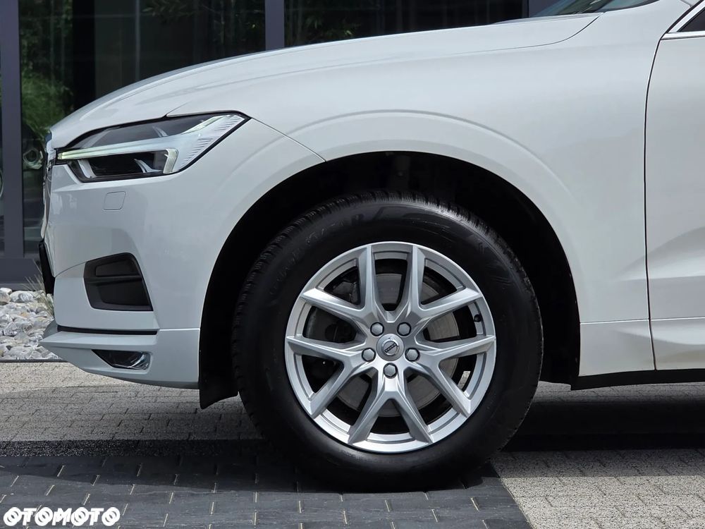 Volvo XC 60 T4 Momentum Pro - 13