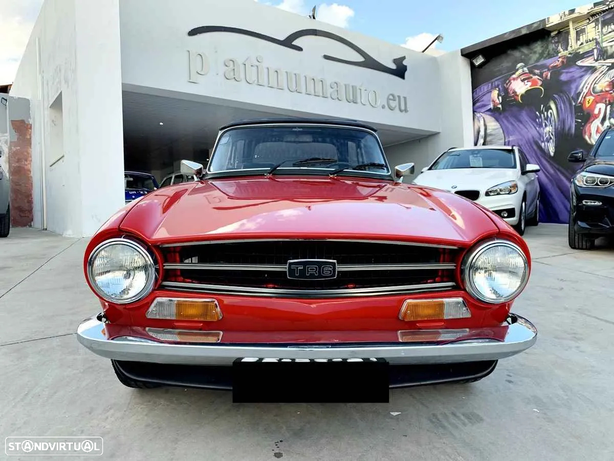 Triumph TR6 - 8