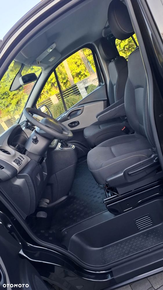 Renault TRAFIC - 10