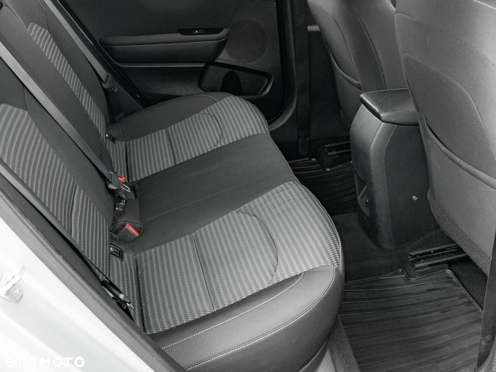 Kia Ceed 1.5 T-GDI M - 26