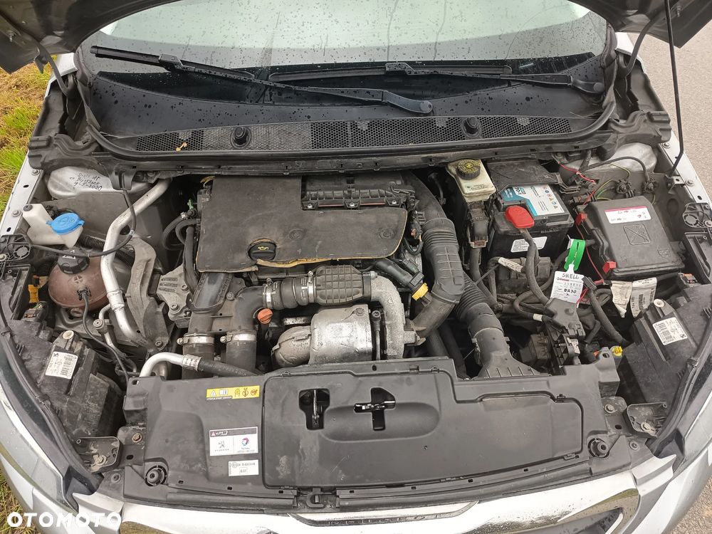 Peugeot 308 SW 1.6 BlueHDi Active S&S - 31