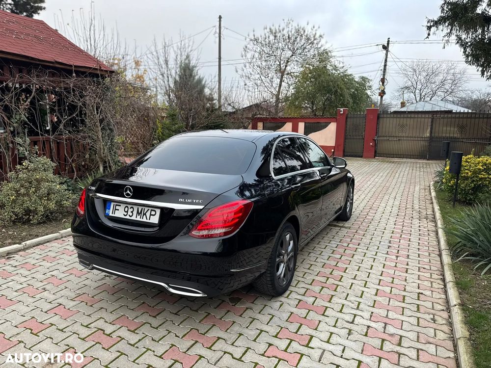 Mercedes-Benz C - 33