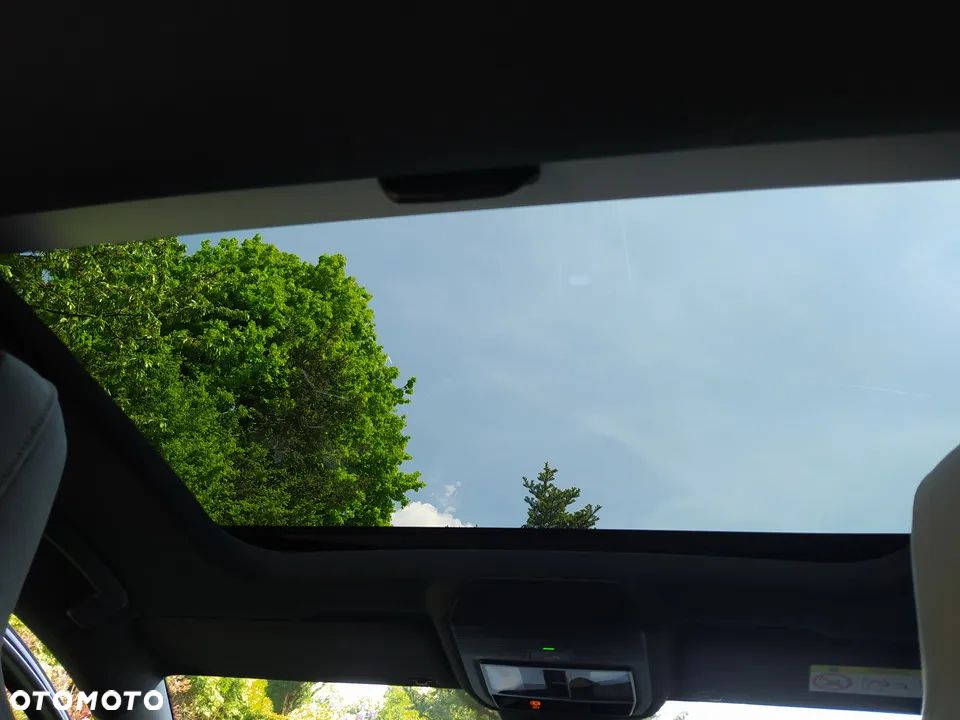 Volkswagen Golf - 30