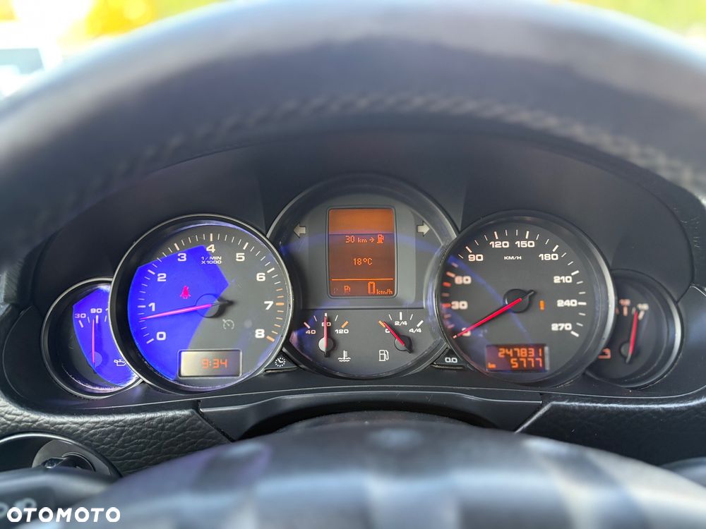 Porsche Cayenne - 14