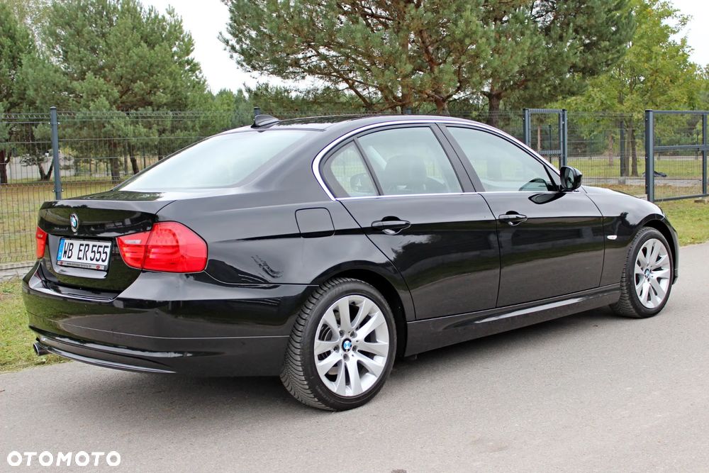 BMW Seria 3 318i Edition Lifestyle - 4