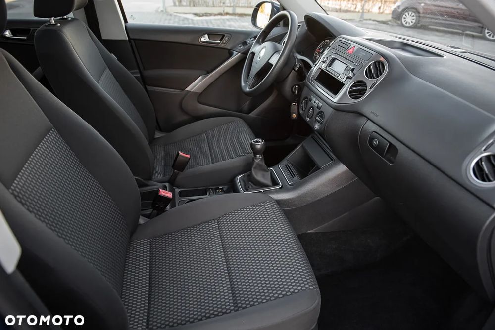 Volkswagen Tiguan - 27
