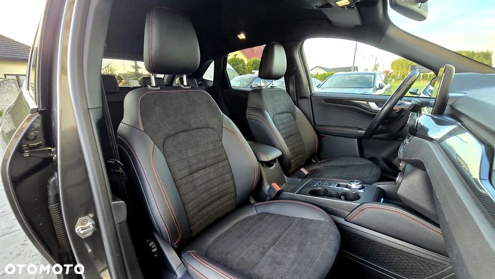 Ford Kuga 2.0 EcoBlue 4x4 ST-LINE X - 26