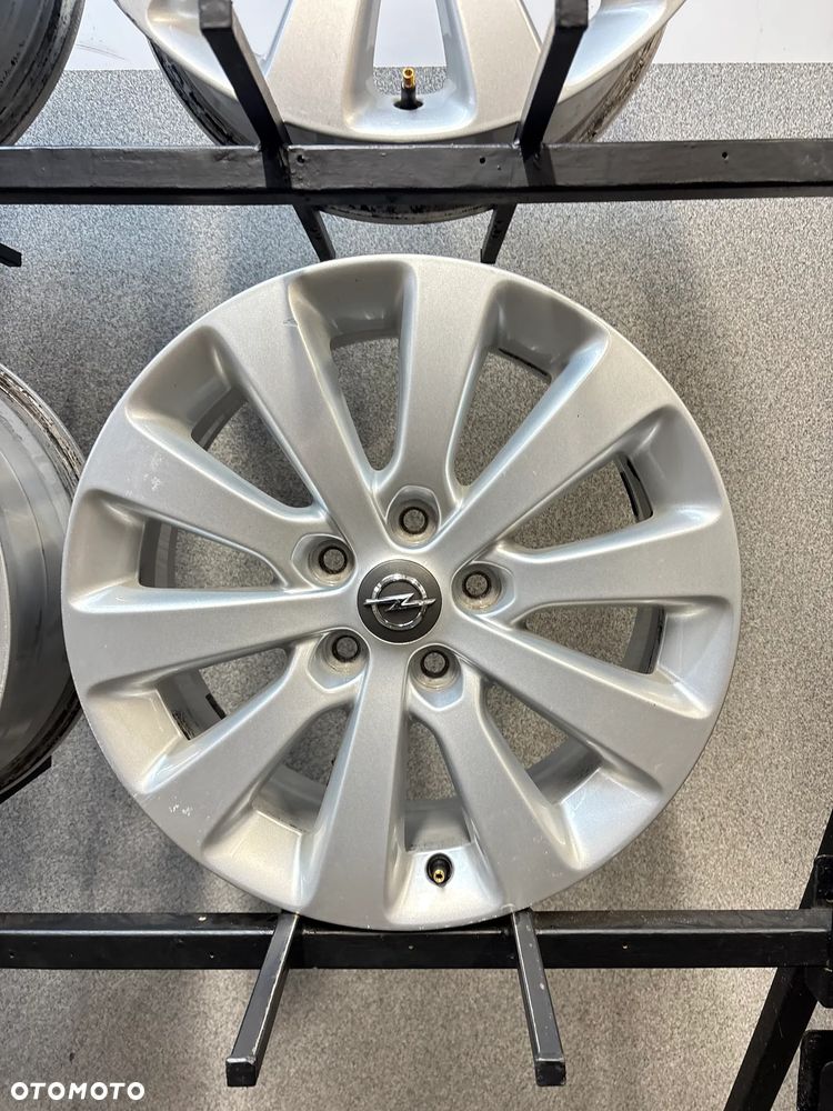 4 Felgi Alu. Opel Astra J, Insignia B,C Zafira C, 17", ET44 - 15