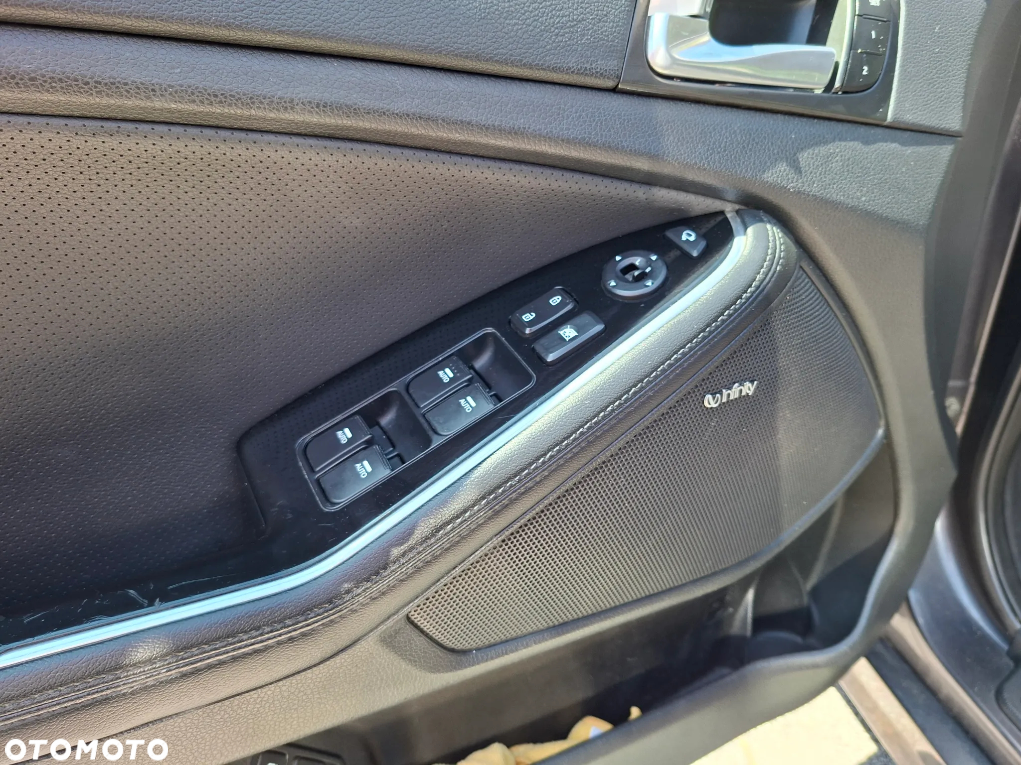 Kia Optima 1.7 CRDi L - 12