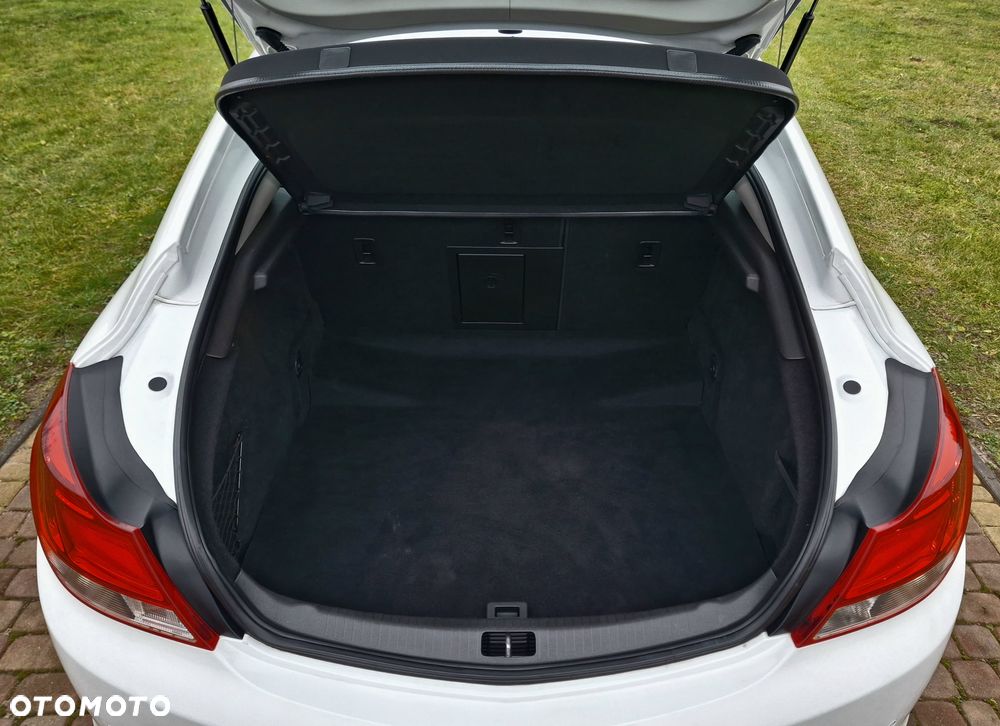 Opel Insignia 1.6 Turbo Sport - 30