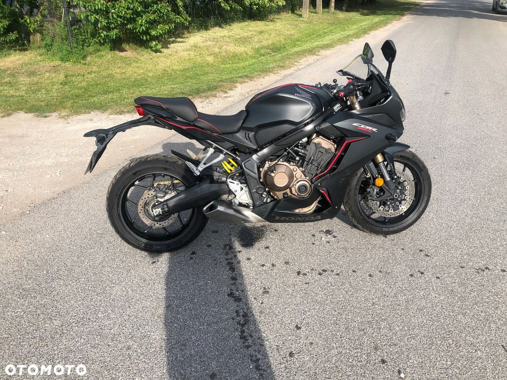 Honda CBR - 3
