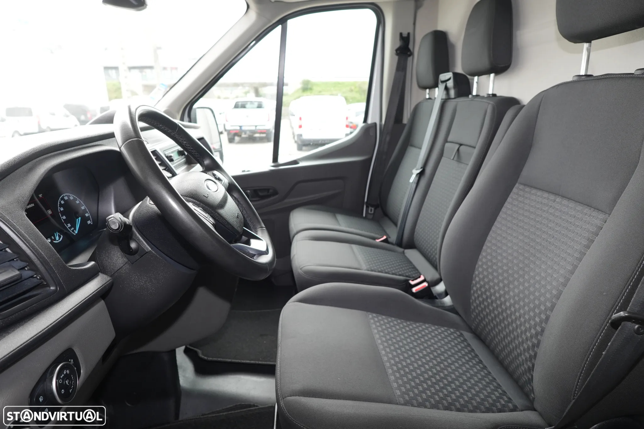 Ford Transit Rodado Duplo Longa 2.0EcoBlue 170cv - 9