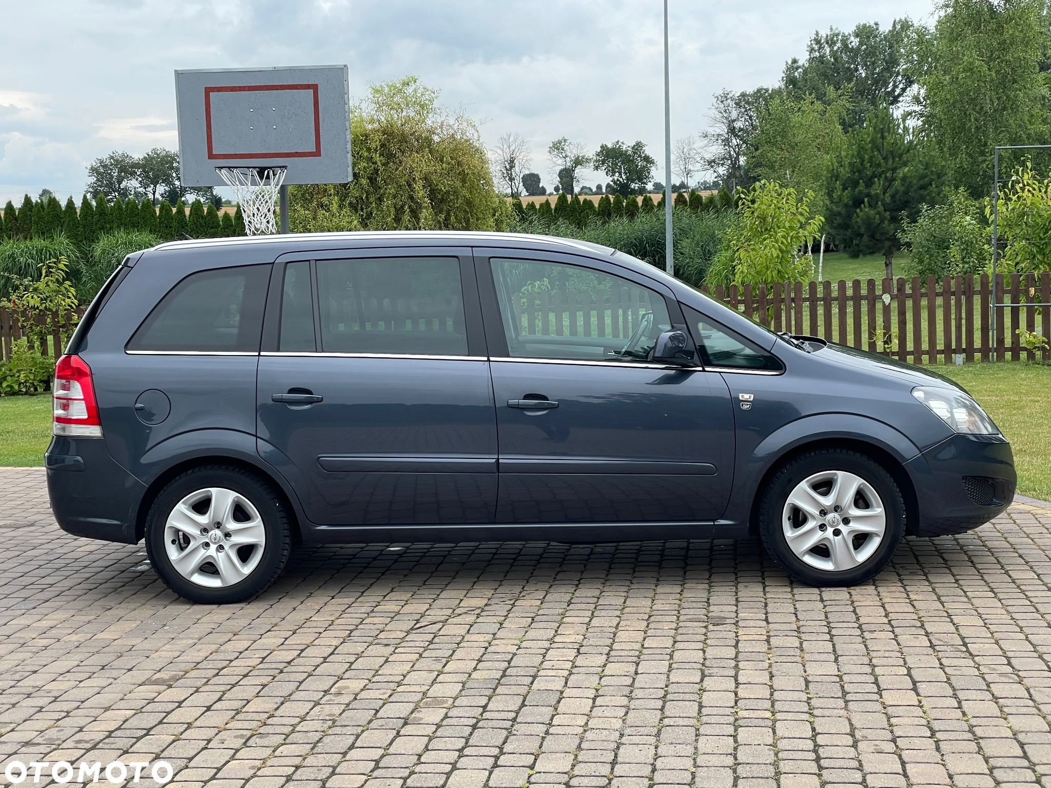 Opel Zafira 1.6 ECOFLEX Edition 111 Jahre - 13