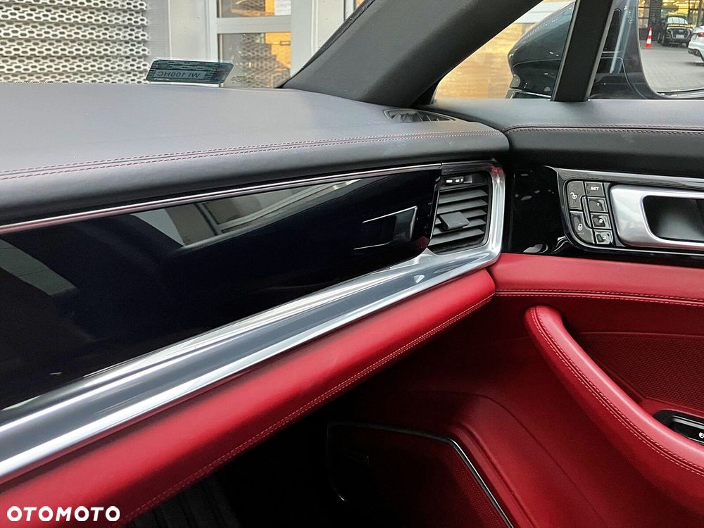 Porsche Panamera 4 E-Hybrid - 20