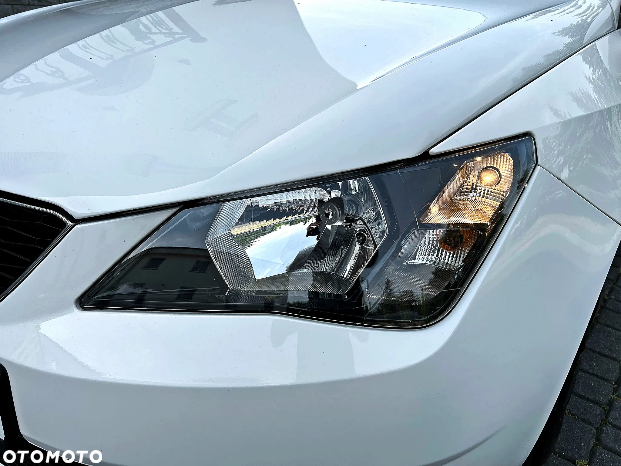 Seat Ibiza SC 1.2 TSI FR - 10