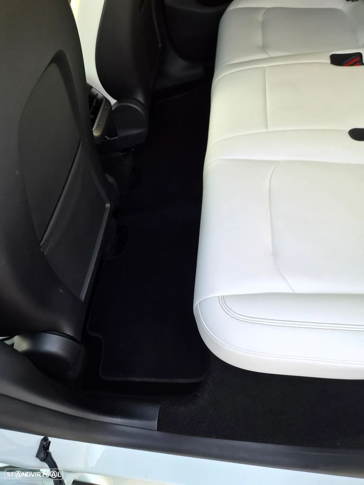 Tesla Model Y Long Range Tração Integral - 8