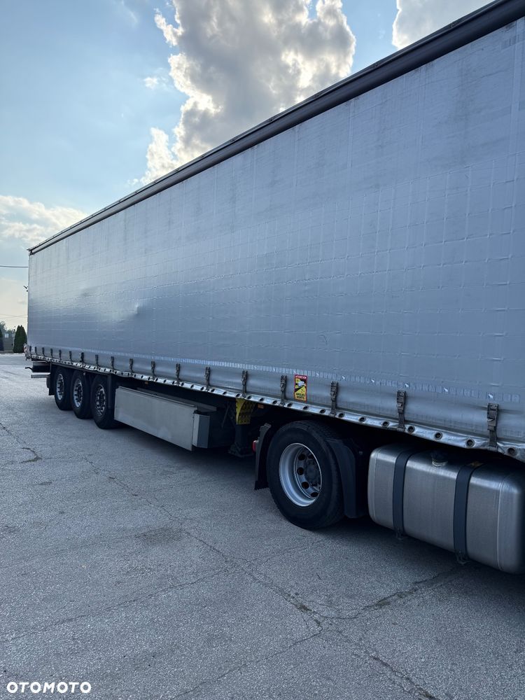 Schmitz Cargobull SCB - 3