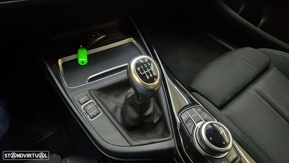BMW 116 d EDynamics Line Sport - 33