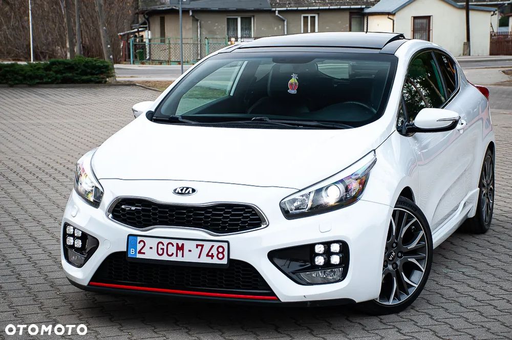 Kia Ceed Cee'd 1.6 T-GDI GT - 19