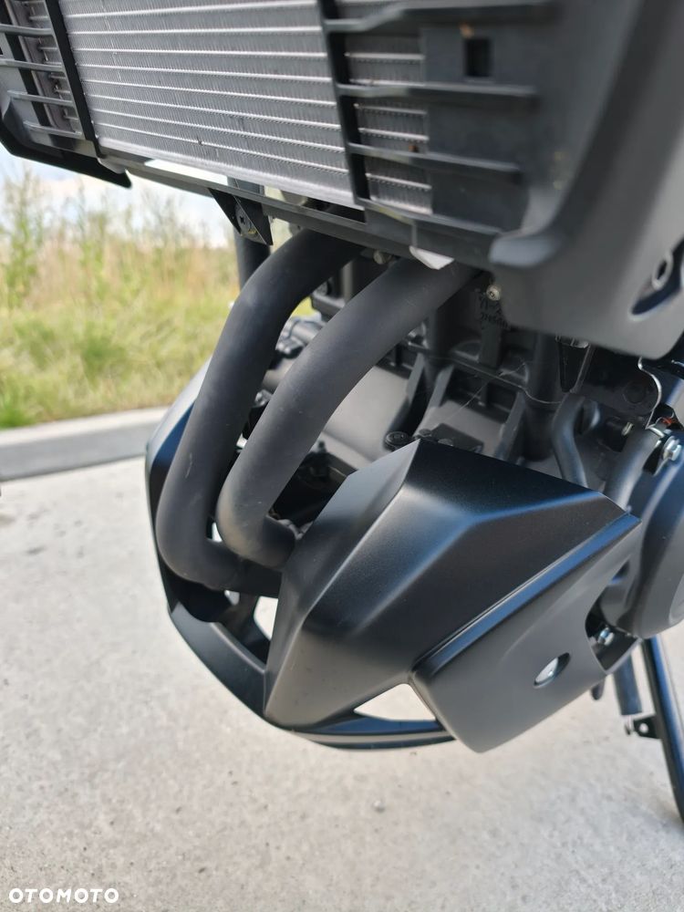 Yamaha MT - 5