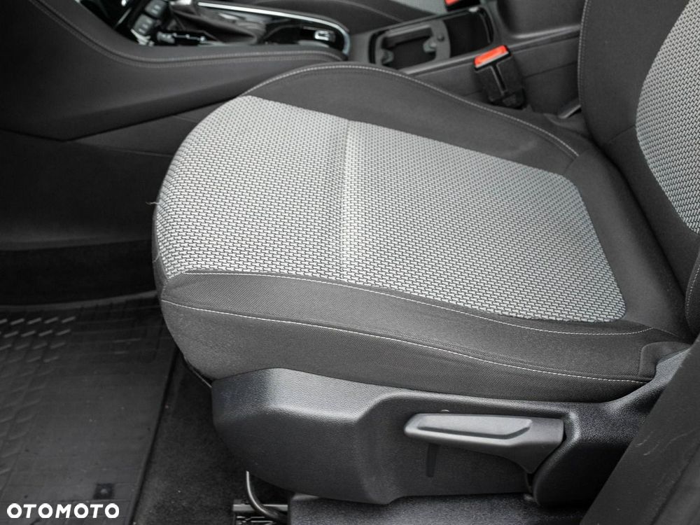 Opel Grandland X 1.2 T GPF Design Line S&S - 11