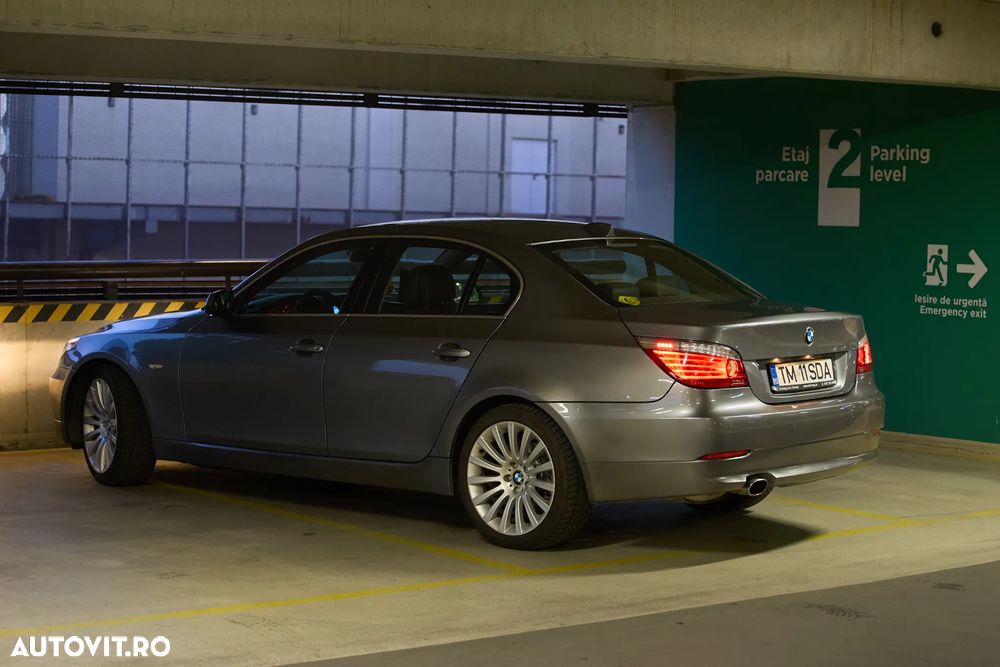 BMW Seria 5 2009 photo 2
