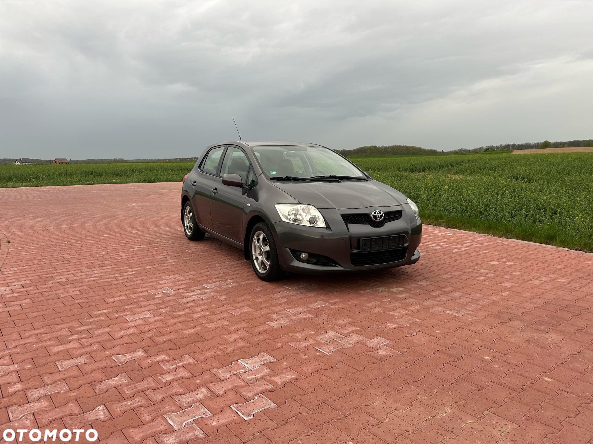 Toyota Auris - 4