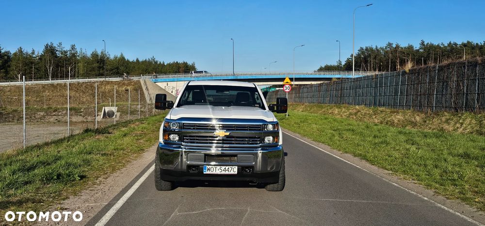 Chevrolet Silverado - 2
