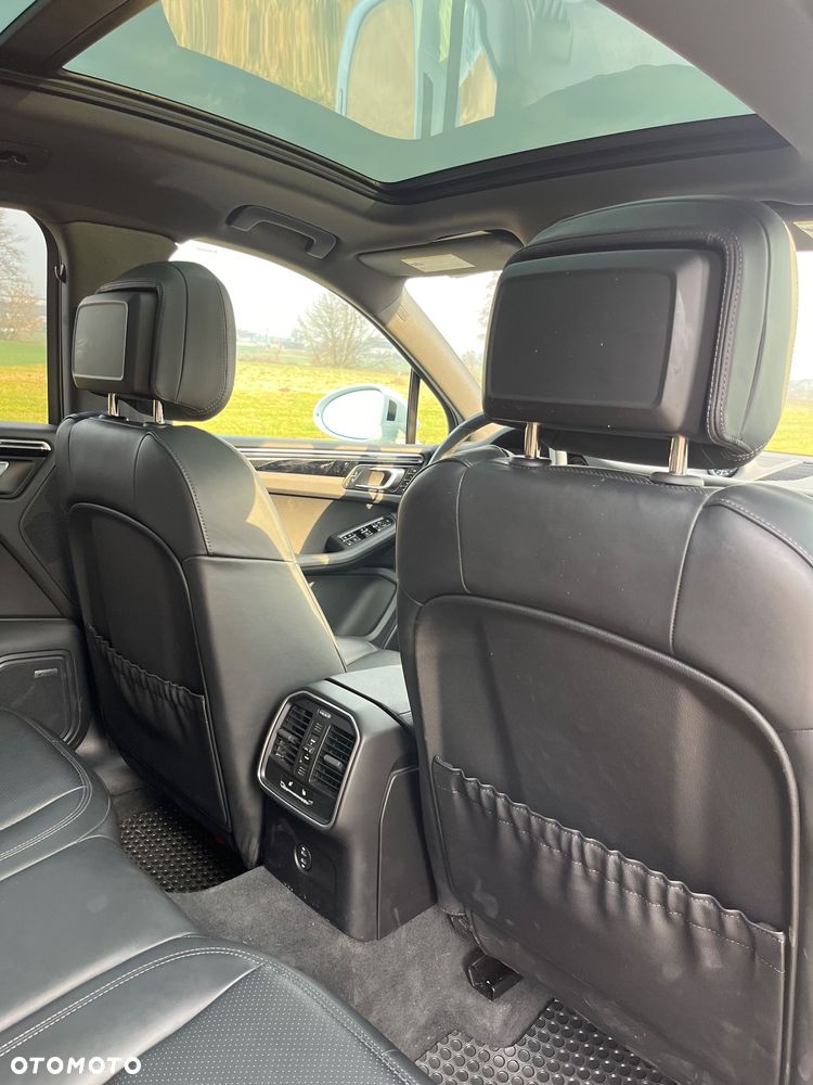 Porsche Macan - 21