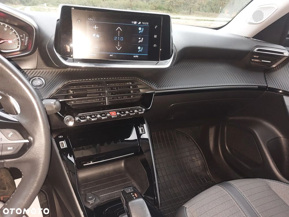 Peugeot 2008 BlueHDi 130 EAT8 Allure - 18