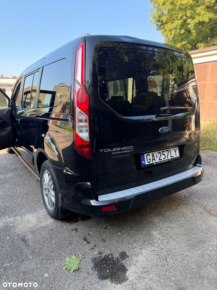 Ford Tourneo Connect - 15
