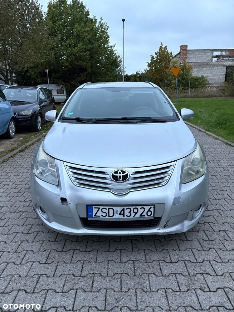 Toyota Avensis - 4