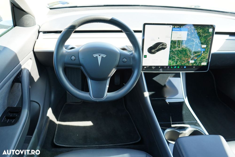 Tesla Model 3 Langstreckenbatterie Allradantrieb Dual Motor - 21