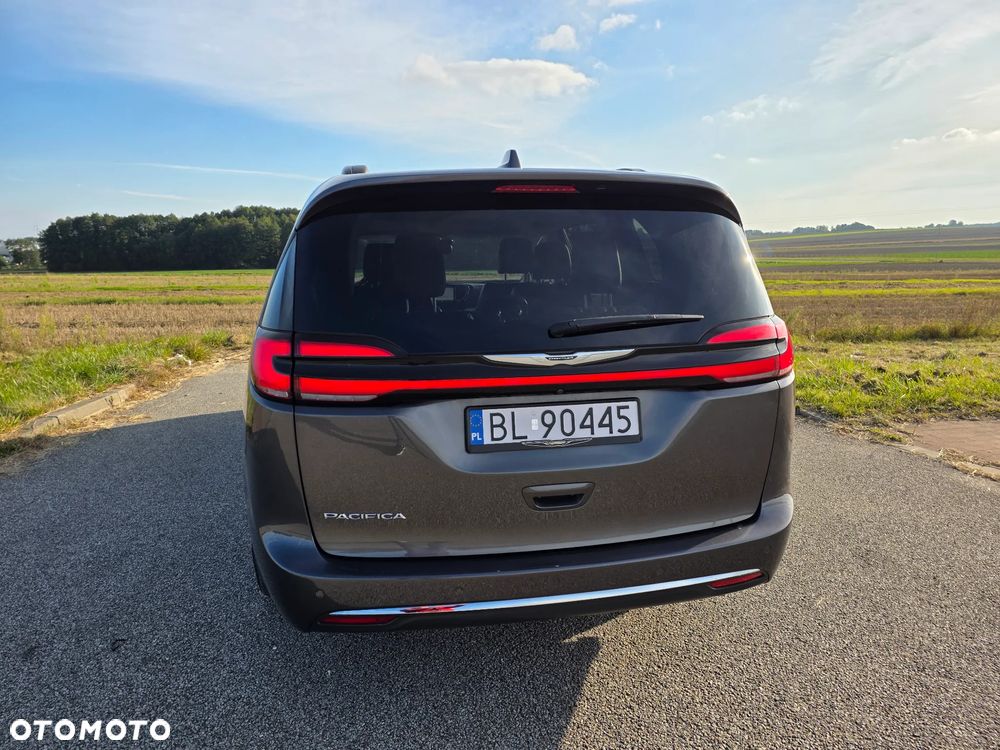 Chrysler Pacifica - 6