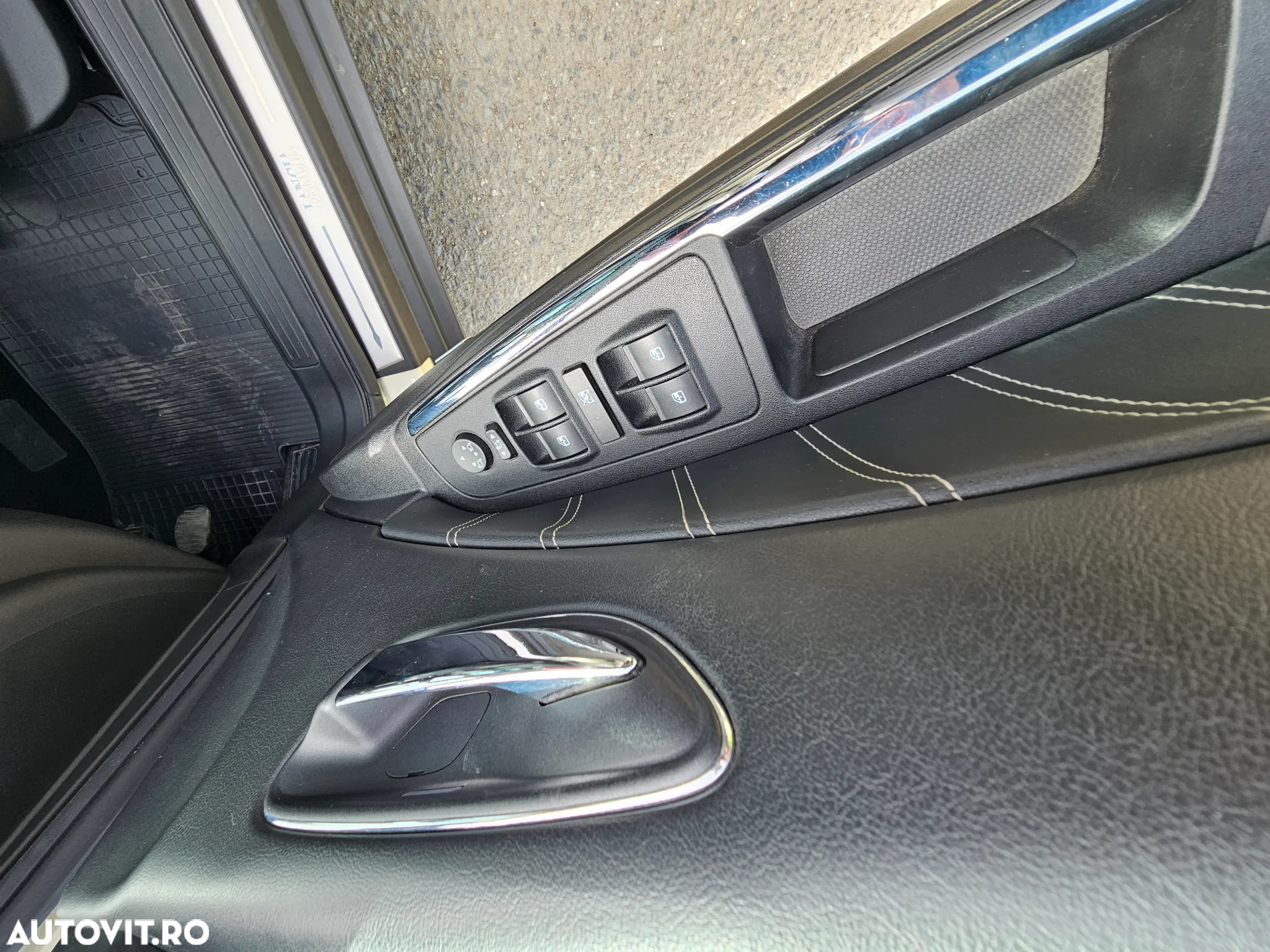 Lancia Delta 1.9 MultiJet Platino - 13