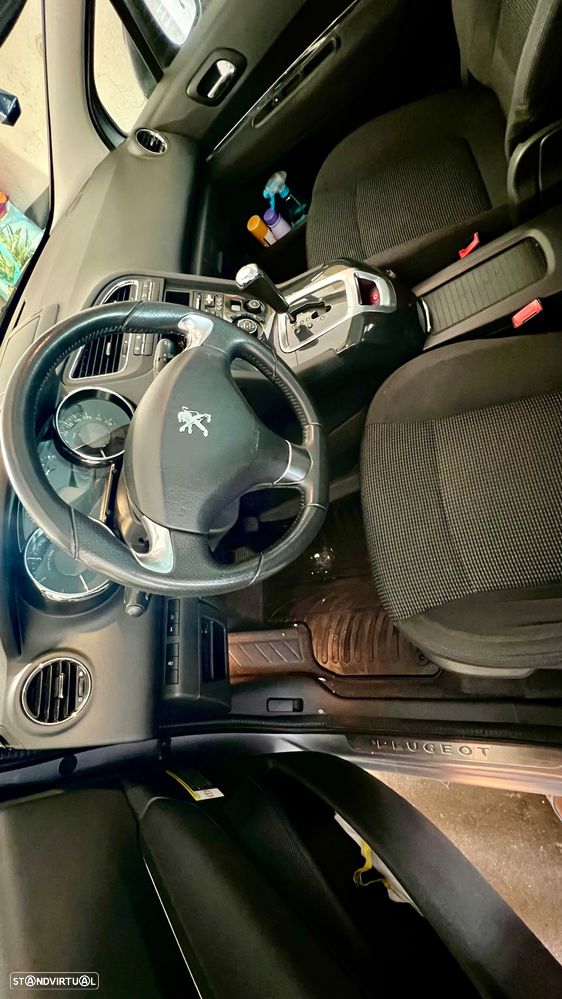 Peugeot 5008 BlueHDI 120 EAT6 Stop & Start Allure - 10