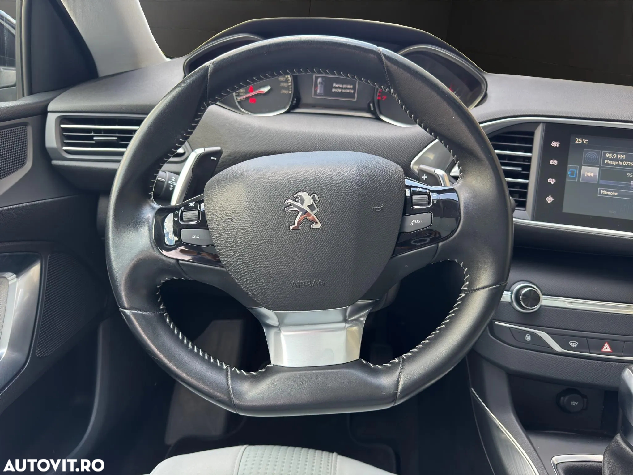 Peugeot 308 1.2 L PureTech Turbo Allure Aut. - 6