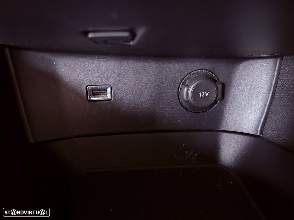 Peugeot 3008 BlueHDi 120 EAT6 Stop & Start Business Line - 37