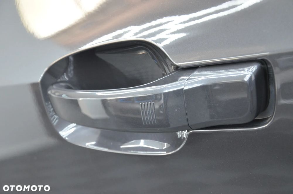 BMW i3 (60 Ah) - 28