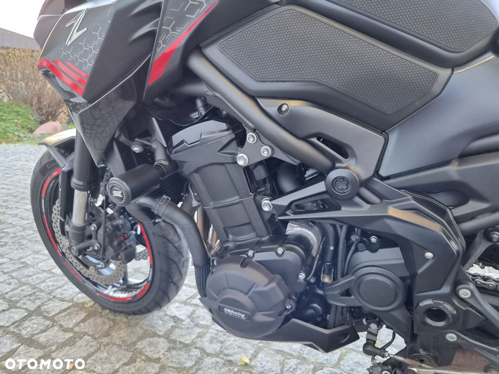 Kawasaki Z 900 - 10