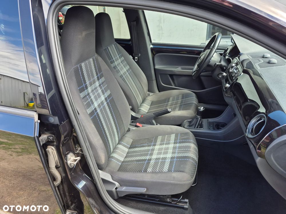 Volkswagen up! club - 15