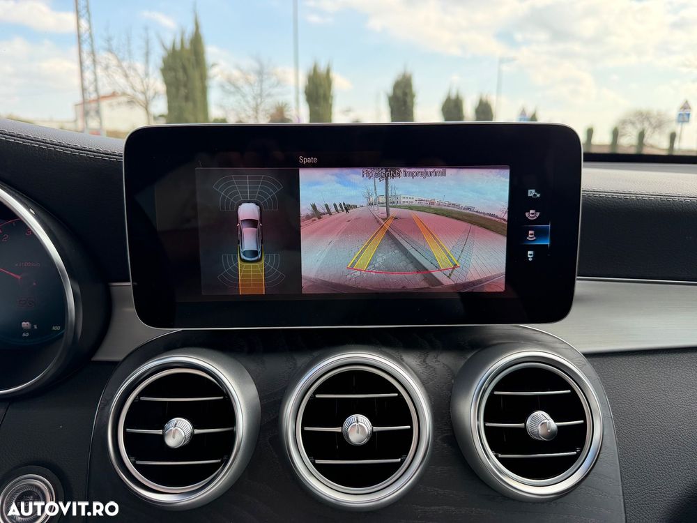 Mercedes-Benz GLC Coupe 300 de 4Matic 9G-TRONIC AMG Line - 23