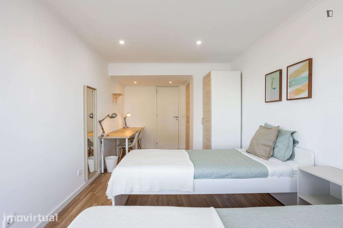 Quarto - localizado em Olaias Lisbon - Grande imagem: 3/15