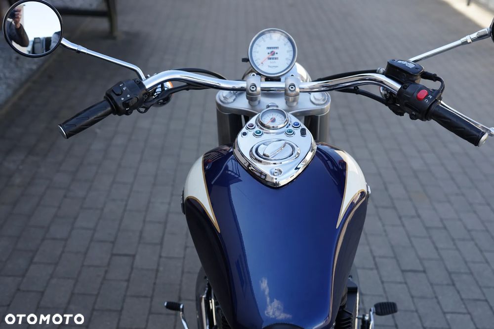 Triumph America - 16