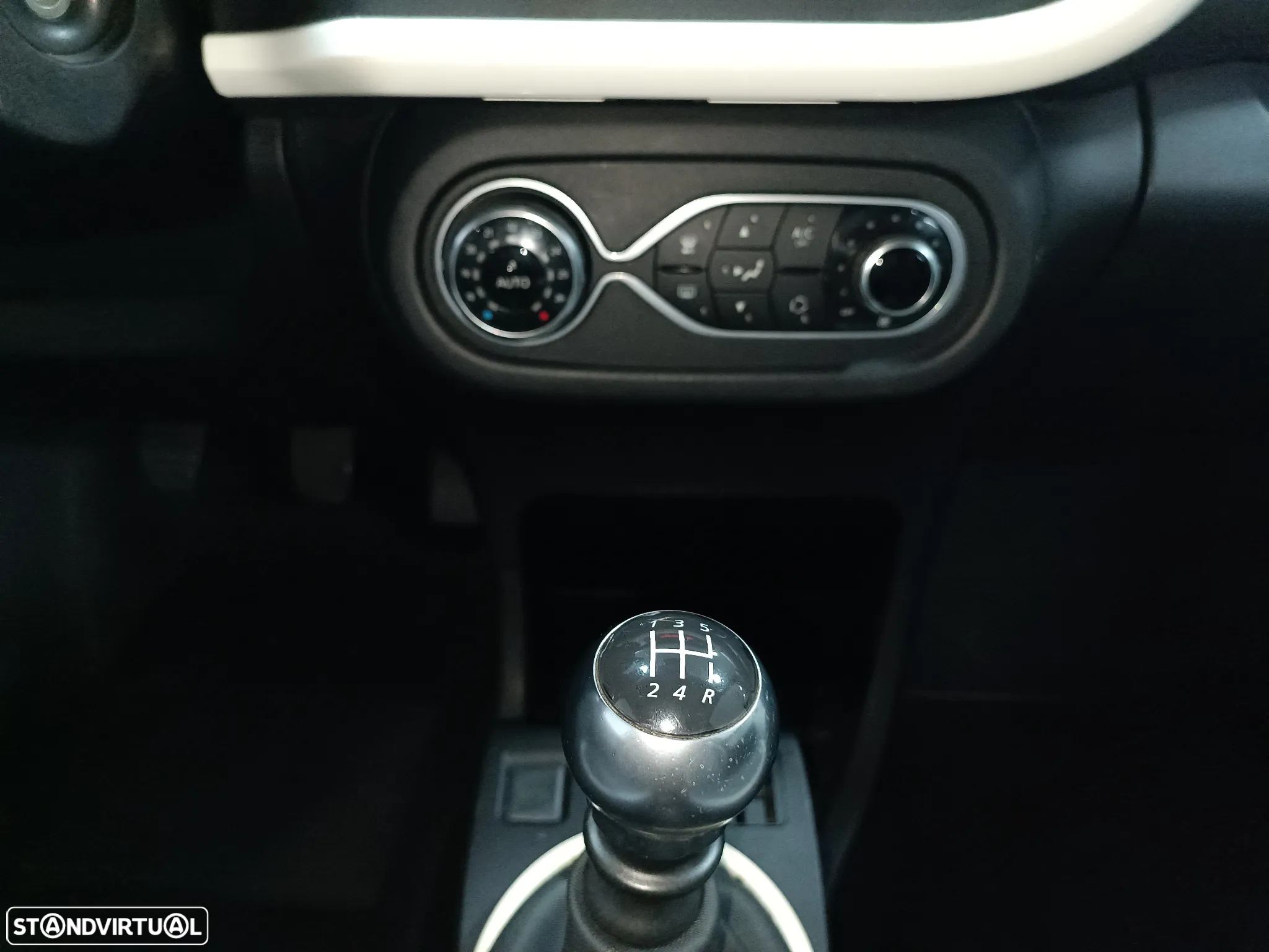 Renault Twingo ENERGY TCe 90 Intens - 10