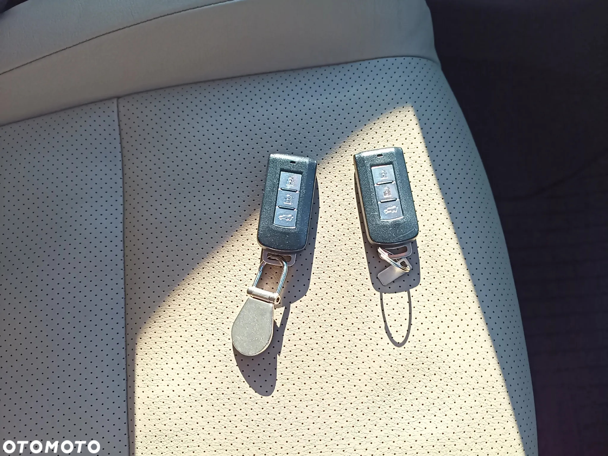 Mitsubishi Outlander 2.2 DID Instyle Navi - 11