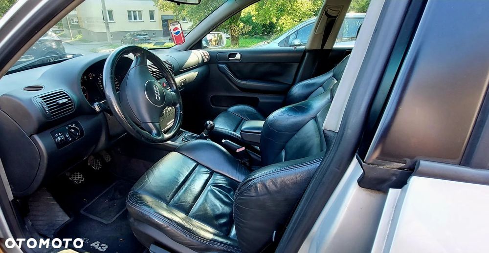 Audi A3 Sportback 1.8 Ambition - 9