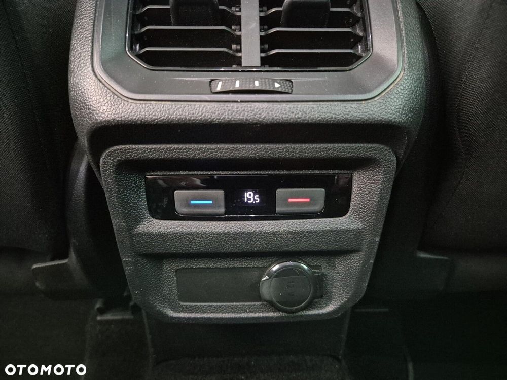 Volkswagen Tiguan 1.5 TSI EVO Elegance DSG - 28