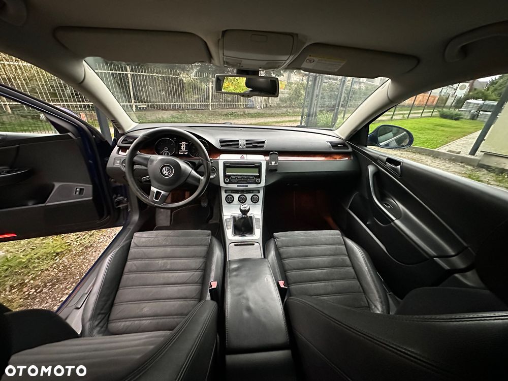 Volkswagen Passat 2009 photo 5