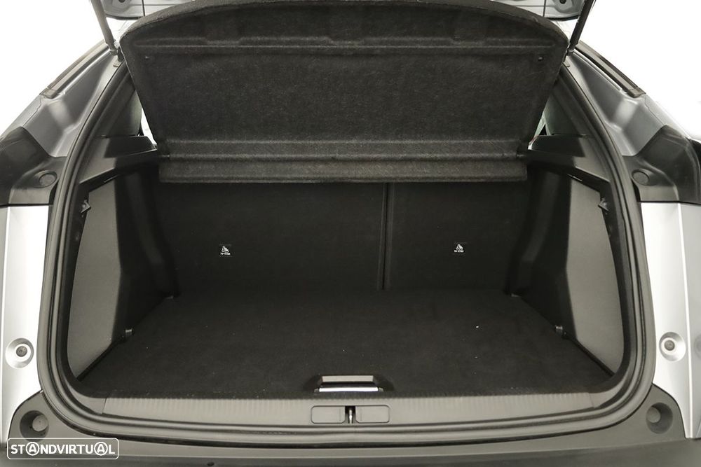 Peugeot 2008 1.2 PureTech Allure EAT8 - 25